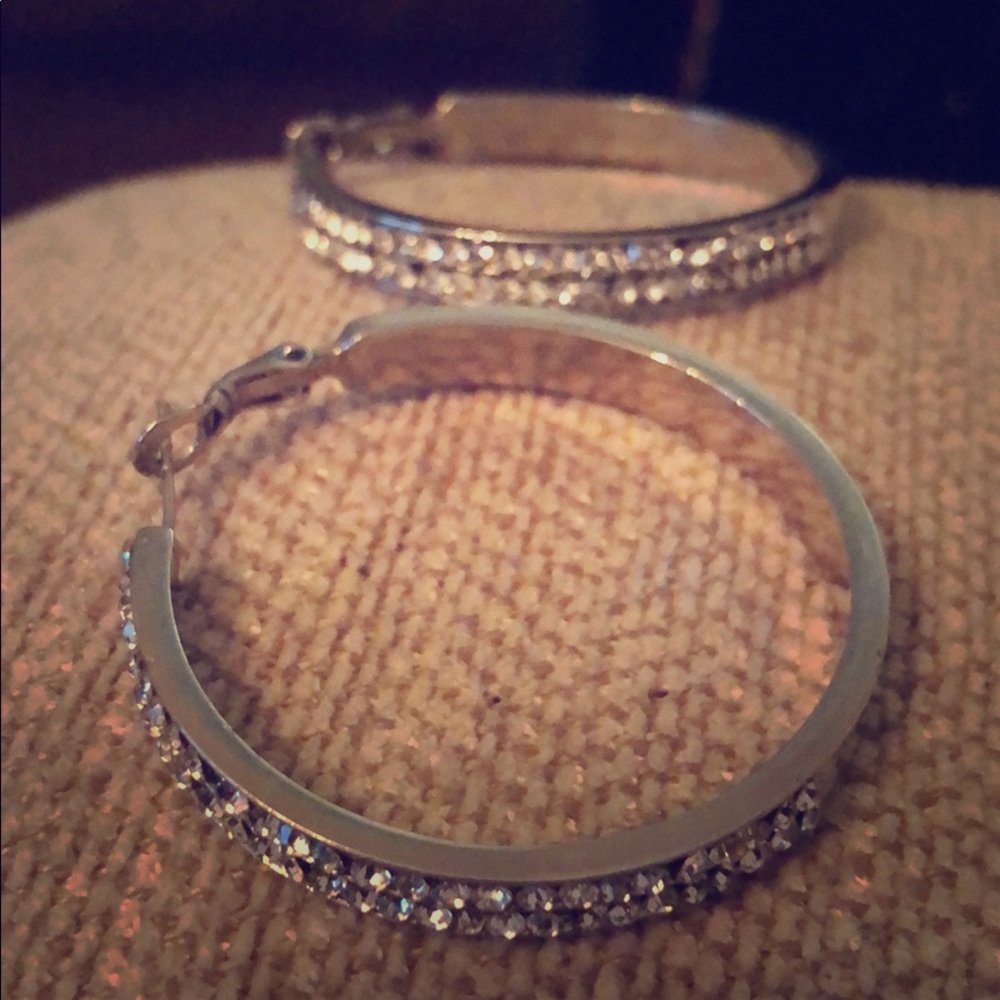 Jennifer Lopez,Baby Phat 6 par of earrings.